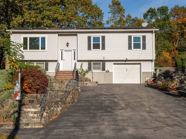32 Daigle Rd, Lynn, MA 01904