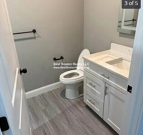 5th image of 247 Washington Ave #4