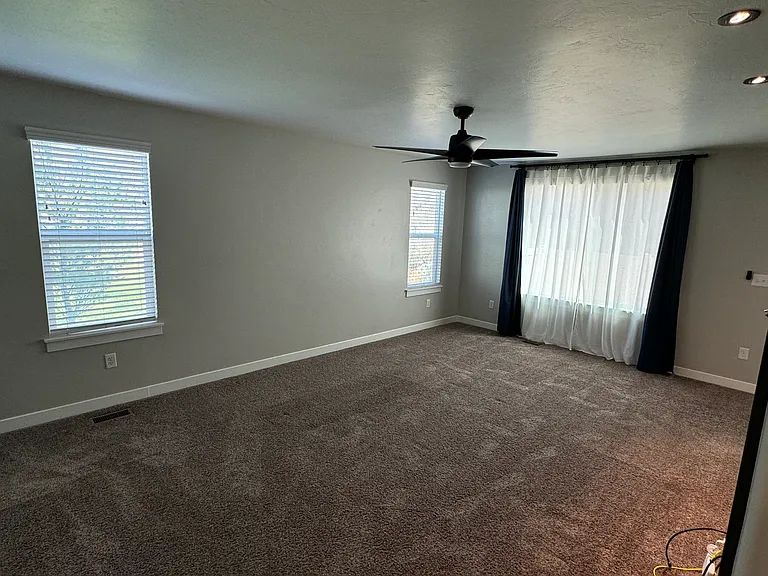 741 W Gallant Dr — Photo 39