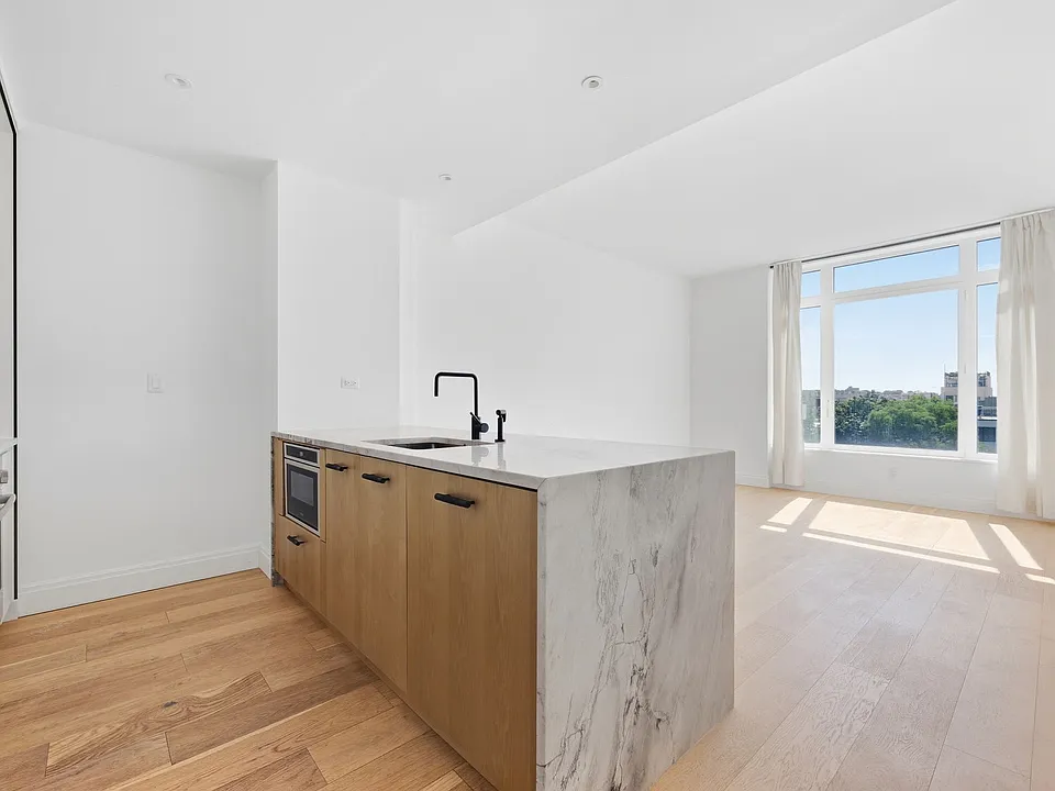 181 18th St #510