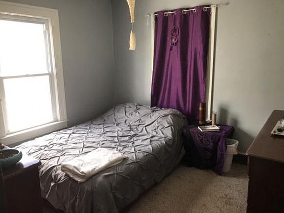 3rd image of 72 Virginia Ave