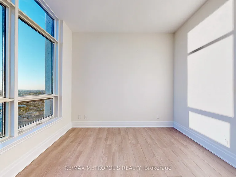 9075 Jane St #Penthouse 08 — Photo 22