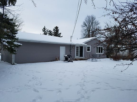 4th image of 2540 Palisades Ln