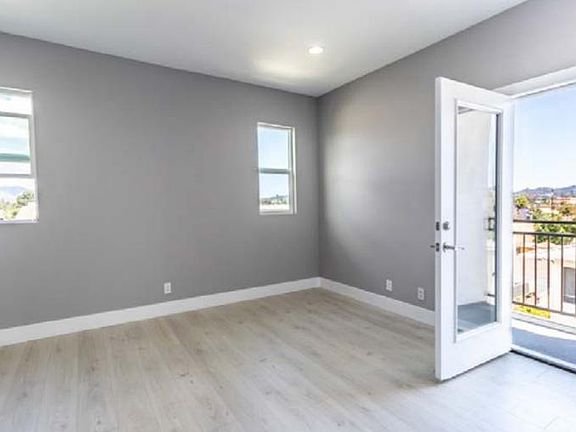 5th image of 5734 Case Ave