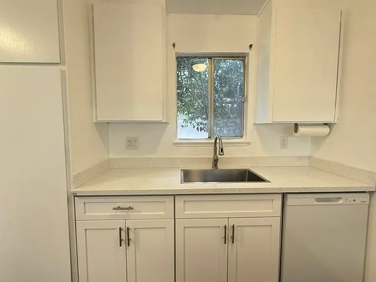 1731 Ellis St #26 — Photo 6