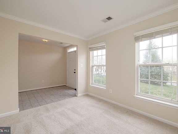 4th image of 6115 Les Dorson Ln