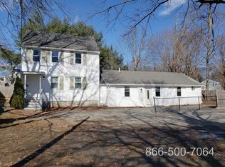 18 Old Connecticut Path, Framingham, MA 01701
