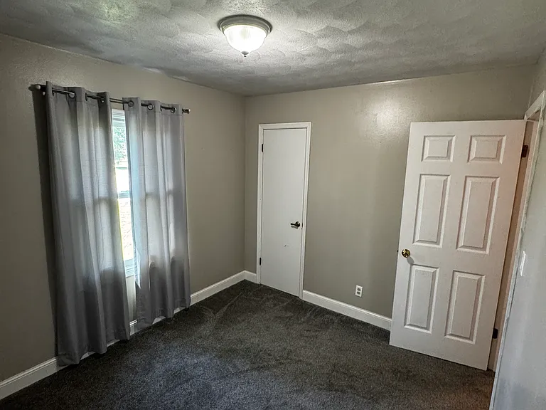 1108 N Algonquin Dr — Photo 8