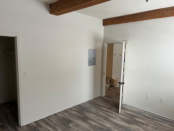 5th image of 402 River St APT 1D