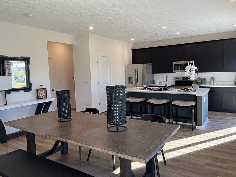 2835 Greenridge Cir — Photo 12