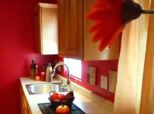 92 Clyde St #3, Pawtucket, RI 02860