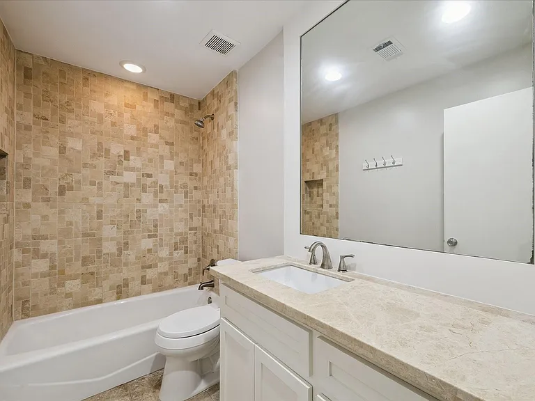 9777 Larston St — Photo 17