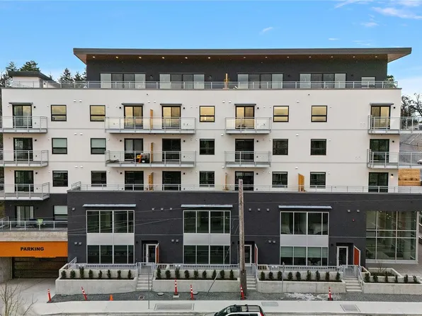 1102 Esquimalt Rd #308, Esquimalt, BC V9A 3N3