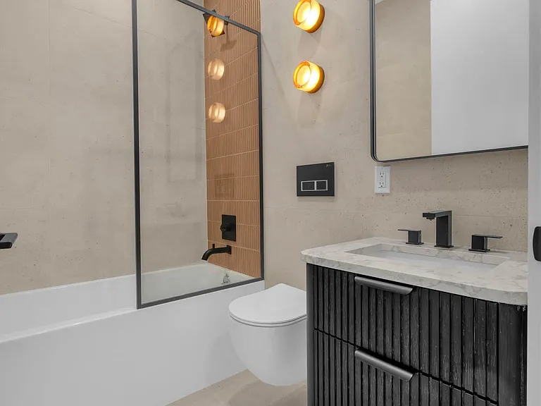 1698 Pacific St #PENTHOUSE — Photo 4