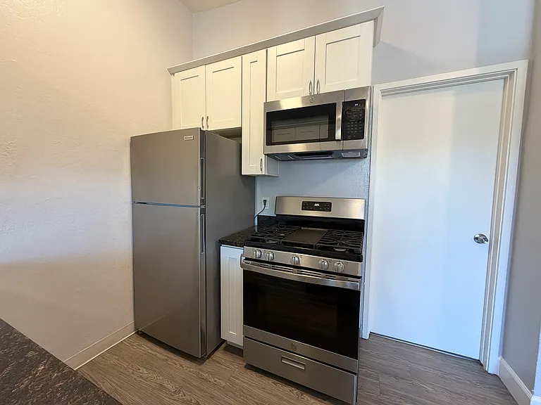 Tahoe Terrace Apartments — Photo 5