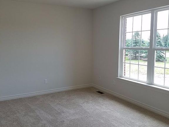 3rd image of 10411 Cobb Hollow Dr #109