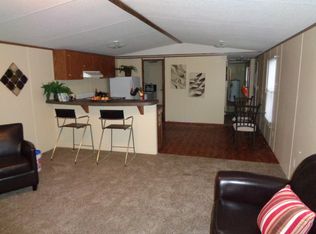 306 SE Birch St, Topeka, KS 66609
