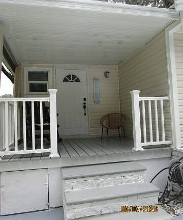 3rd image of 38044 Wren Rd