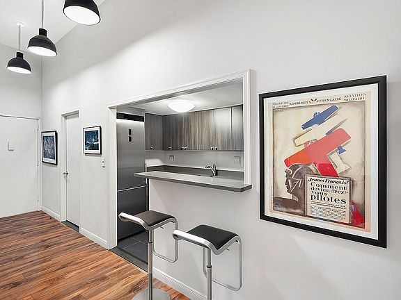 3rd image of 372 5th Ave APT 7M