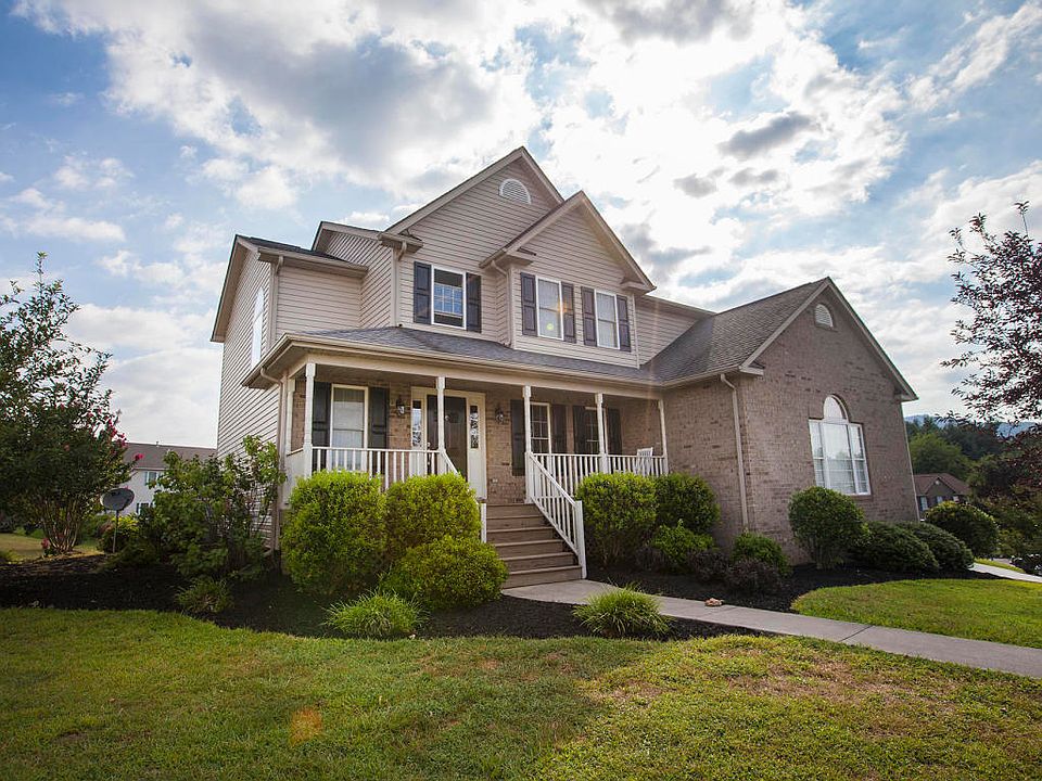 1st image of 2741 Chateau Ct