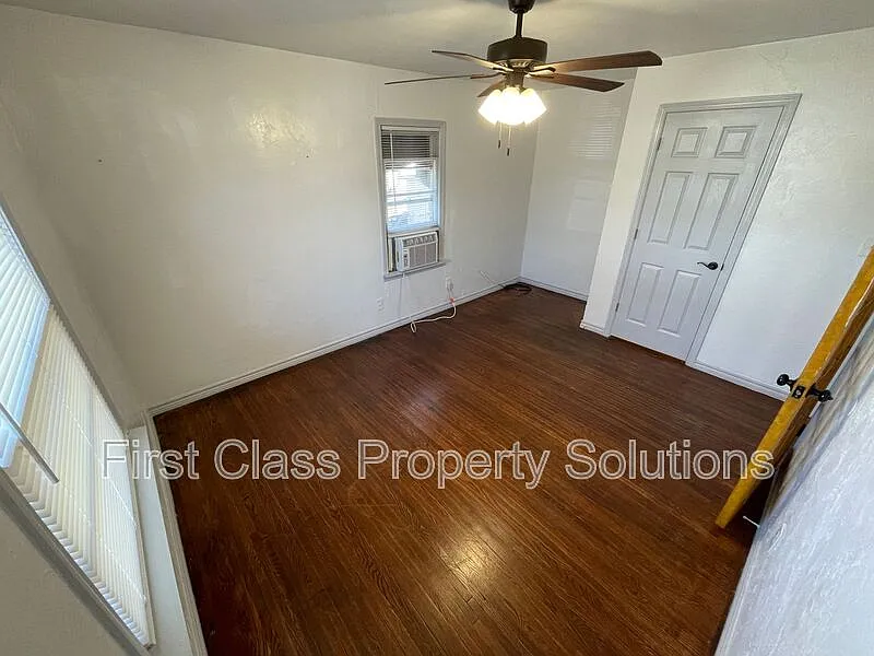2 bed, 1.0 bath, 1005 sqft, $1,100 — Photo 4