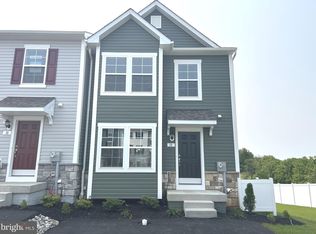 18 Angus Dr, Hanover, PA 17331