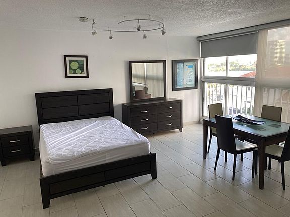 2nd image of 1035 Ave Ashford