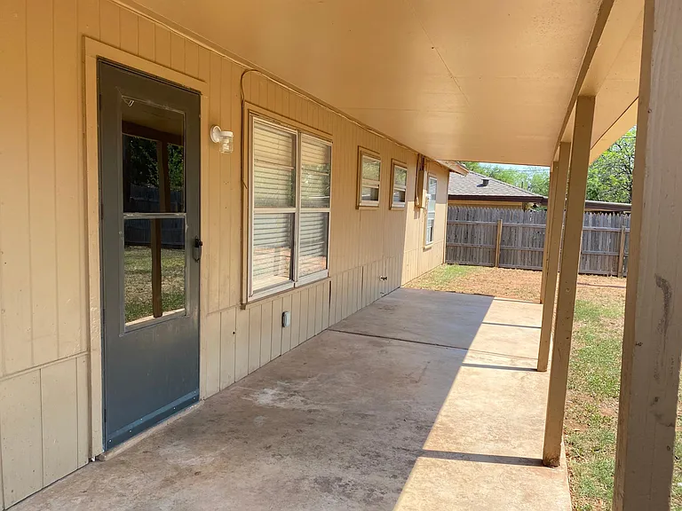 285 Nottingham Trl — Photo 6