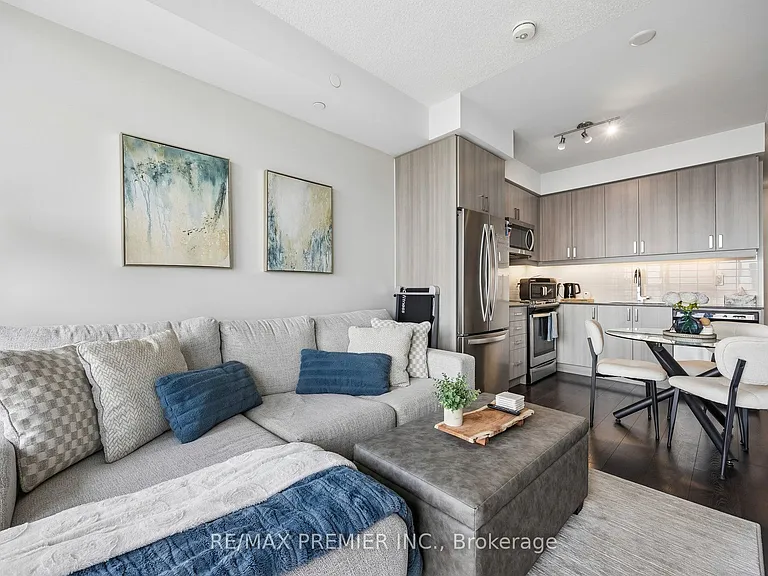 7895 Jane St #1717 — Photo 29