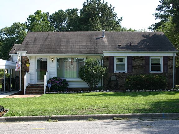 3rd image of 104 E Dale Dr