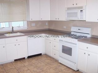 108 Chestnut St #2, Brookline, MA 02445