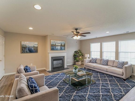 4th image of 2320 Highland Park Dr