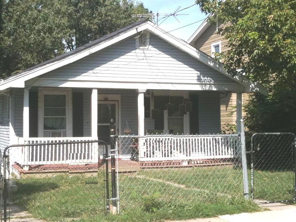 1st image of 711 Woodlawn Ave