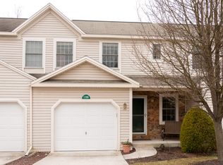1290 Summit View Ct, New Cumberland, PA 17070