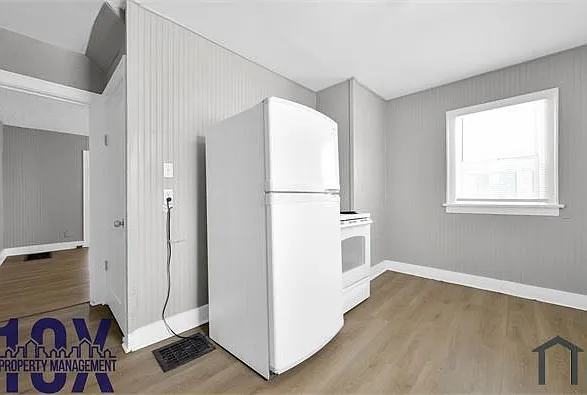 1097 21st Ave — Photo 15