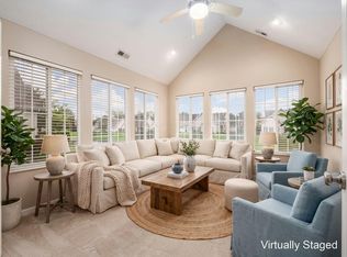 4888 Ashleigh Dr, Dublin, OH 43016