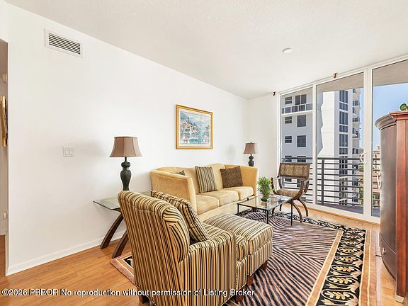 4th image of 1551 N Flagler Dr APT 903