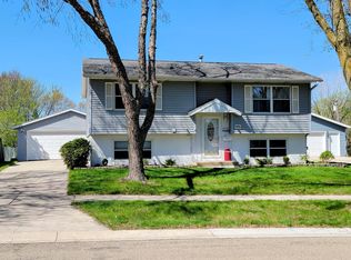 935 21st St SE, Rochester, MN 55904