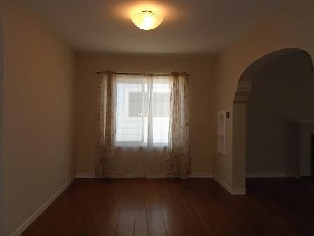 4th image of 427 Elsie Ave