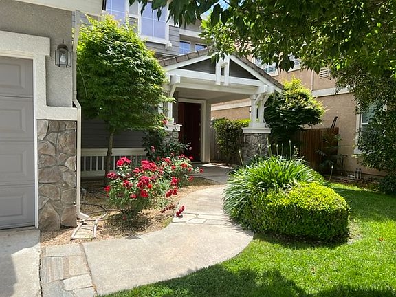 5th image of 2912 Medinah Way