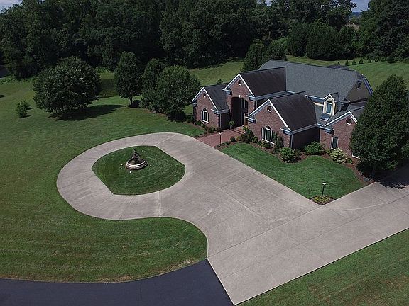 4th image of 160 Hays Farms Ct