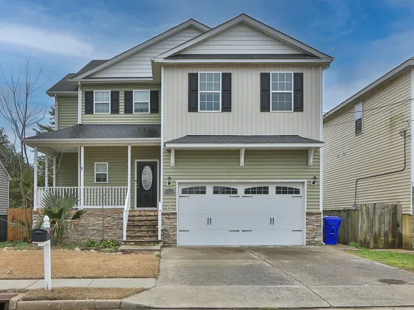 9528 15th Bay St, Norfolk, VA 23518