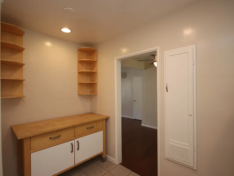 343 S Madison Ave #15 — Photo 7