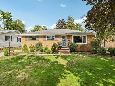 7353 Craigmere Dr, Middleburg Heights, OH, 44130