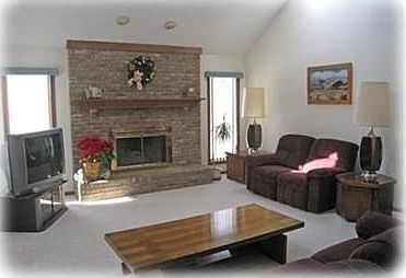 5th image of 10570 Tudor Cir