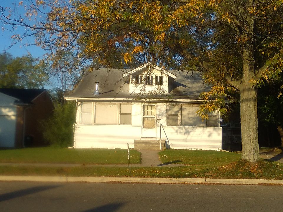 1st image of 516 1st Ave