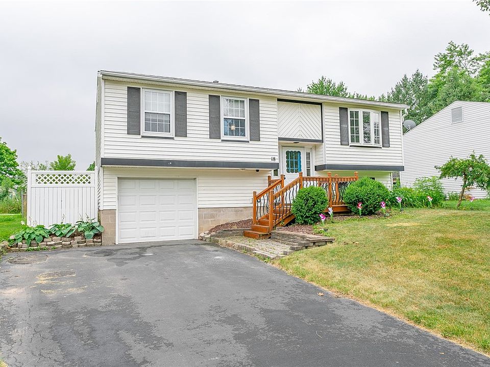 1st image of 18 Heritage Cir