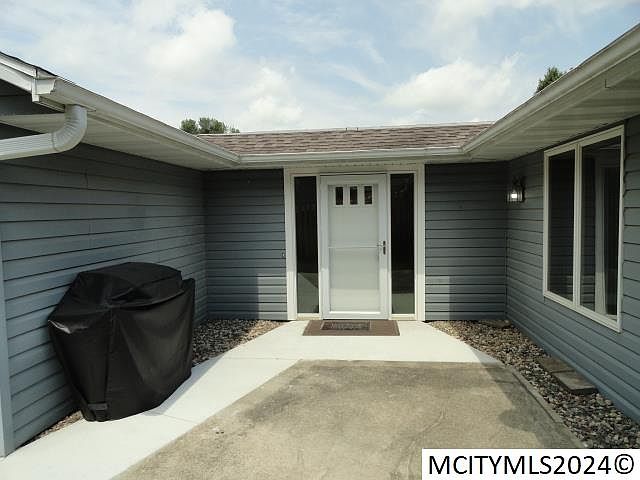1st image of 380 S Yorktown Pike Unit 32