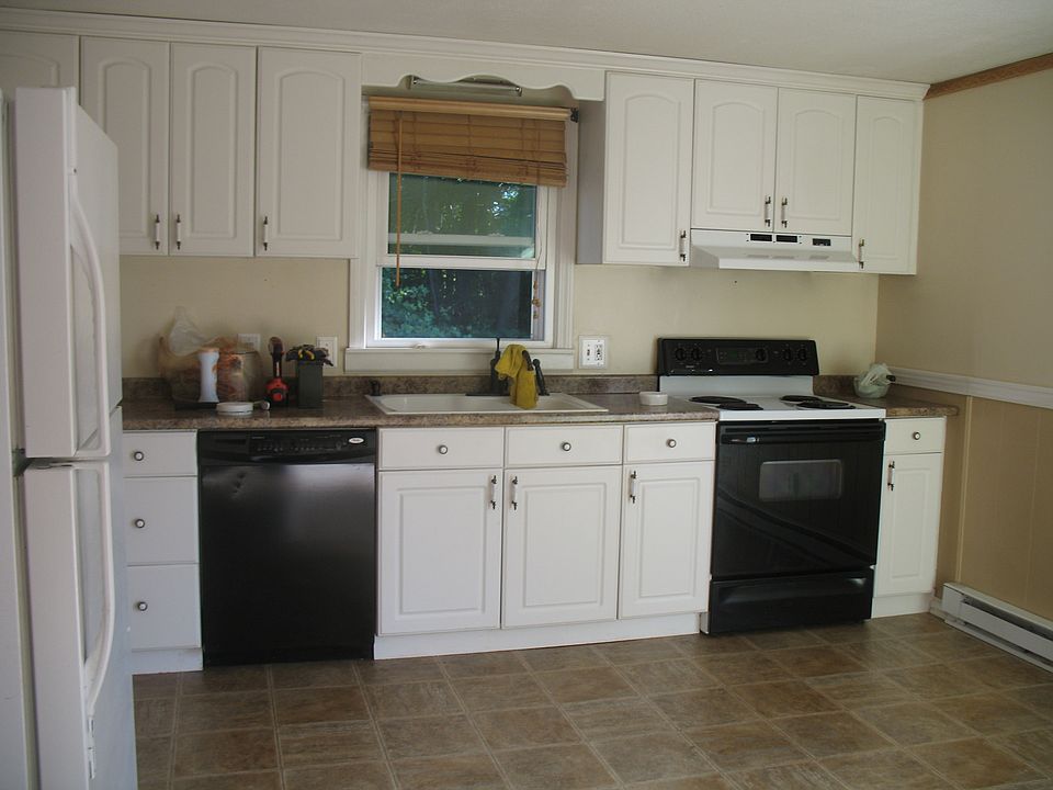 Kitchen at 476