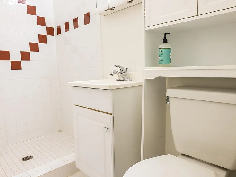 1314 14th St NW #205 — Photo 17